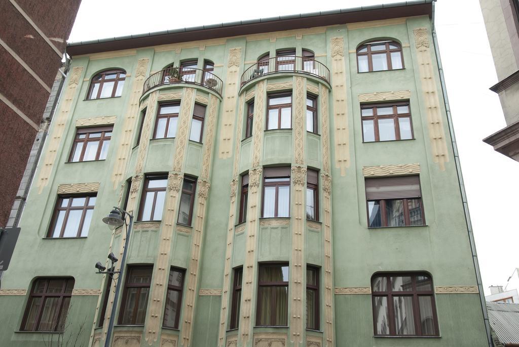 Palace Apartments Budapeste Exterior foto